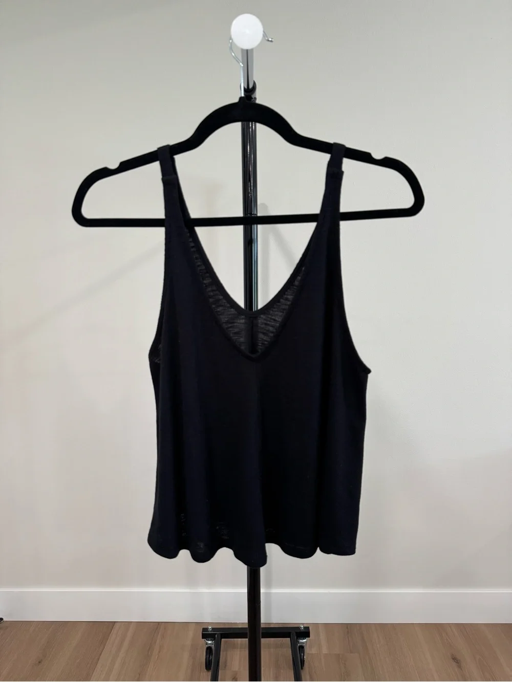 NWOT/Like New Free People Dani Ribbed V-Neck Swing Tank Top Black